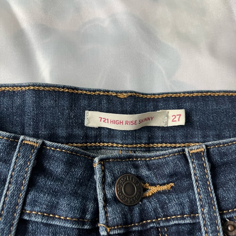 Levi's High Rise Skinny Jeans - Dark Blue - Picture 2 of 3